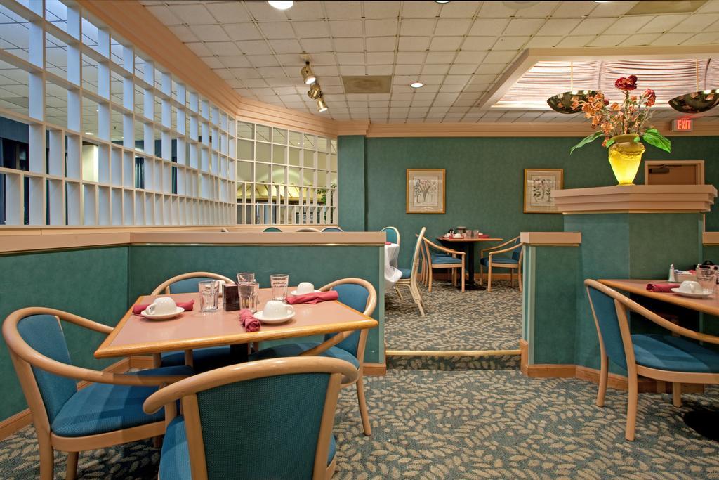 Hotel Salisbury & Conference Center מסעדה תמונה